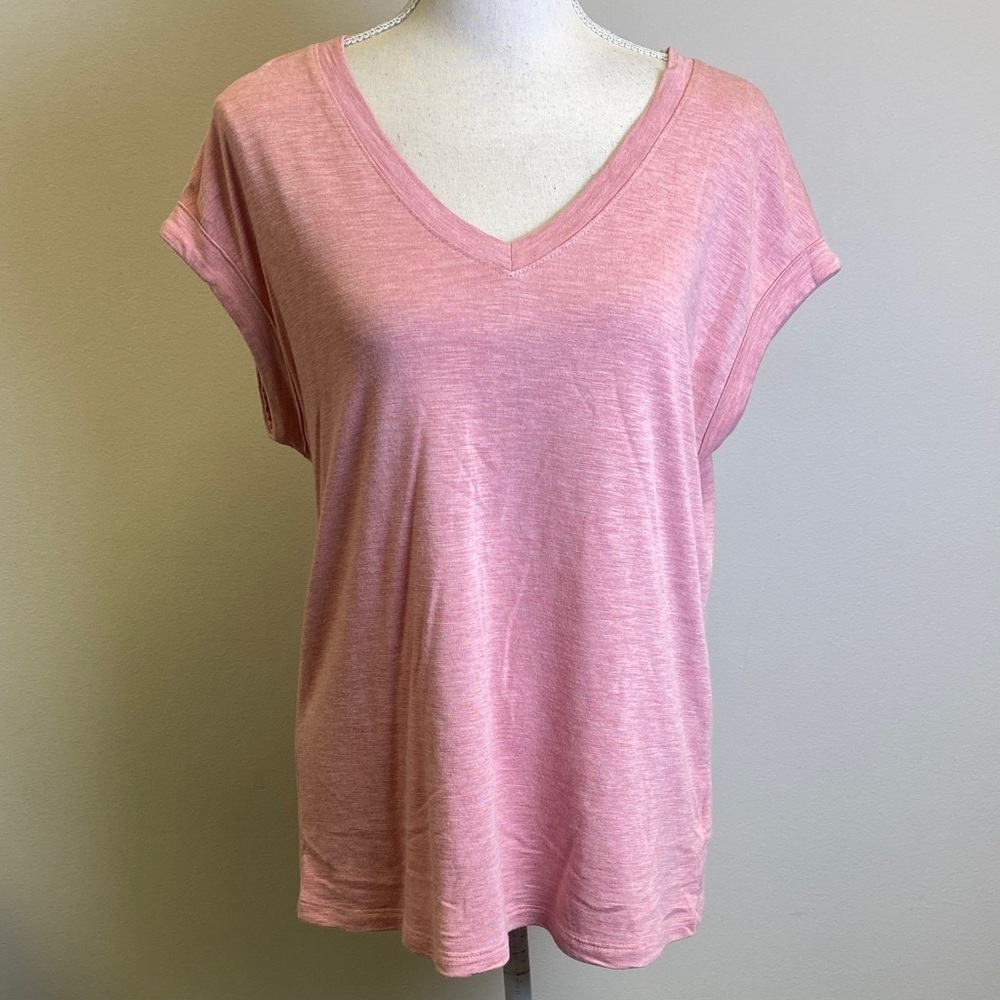 Jessica Simpson Pink V-Neck Short Sleeve Tee
